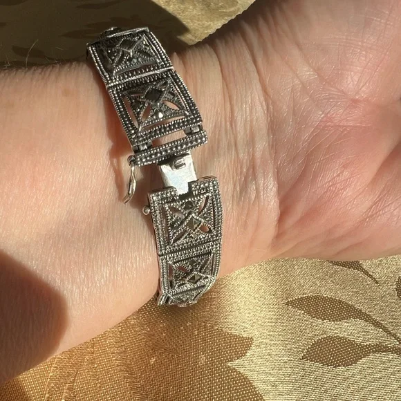 Vintage Art Deco Marcasite DBJ Sterling .925 Tank Watch with New Battery - Picture 10 of 15